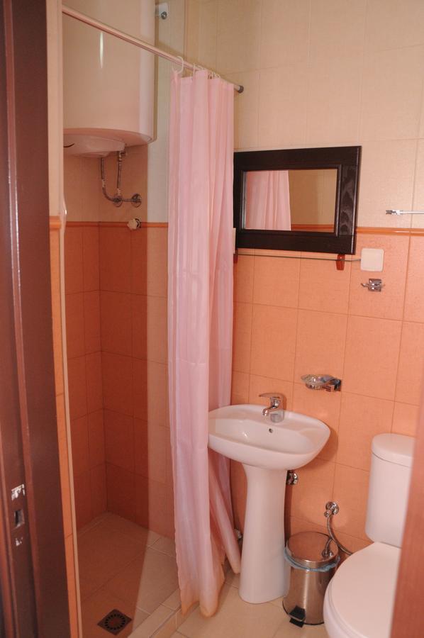 Holiday Han Gevgelija Buitenkant foto