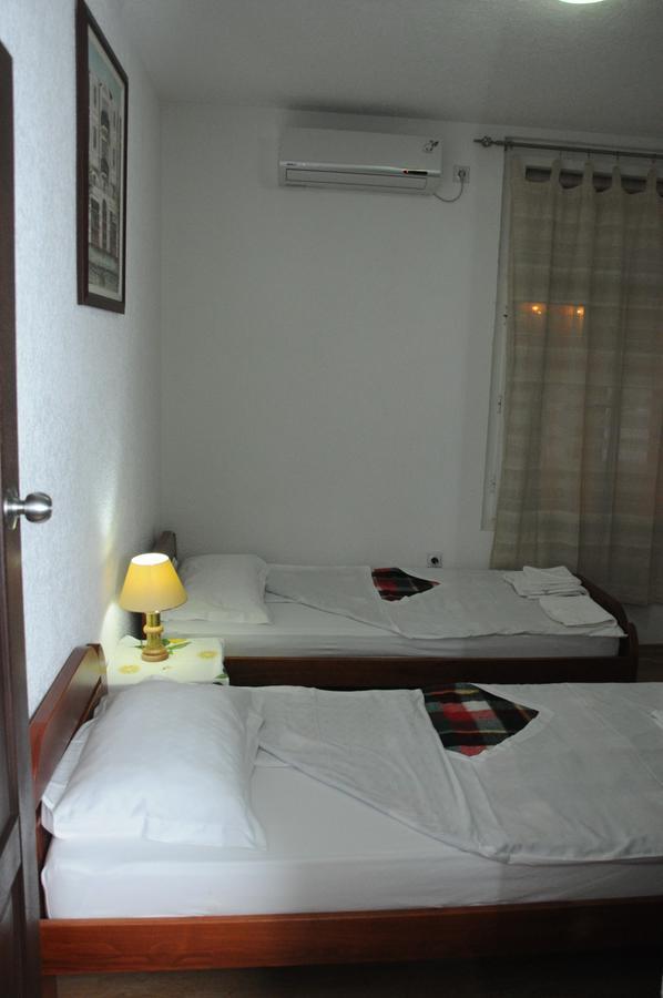 Holiday Han Gevgelija Buitenkant foto