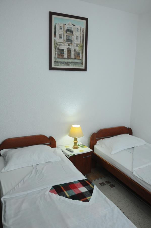 Holiday Han Gevgelija Buitenkant foto